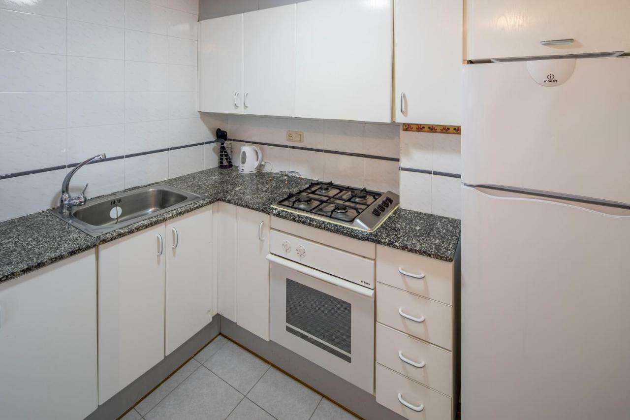 Apartamento Castell De Perelada Apartment ชีโรนา ภายนอก รูปภาพ