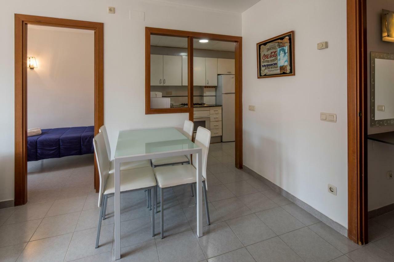 Apartamento Castell De Perelada Apartment ชีโรนา ภายนอก รูปภาพ